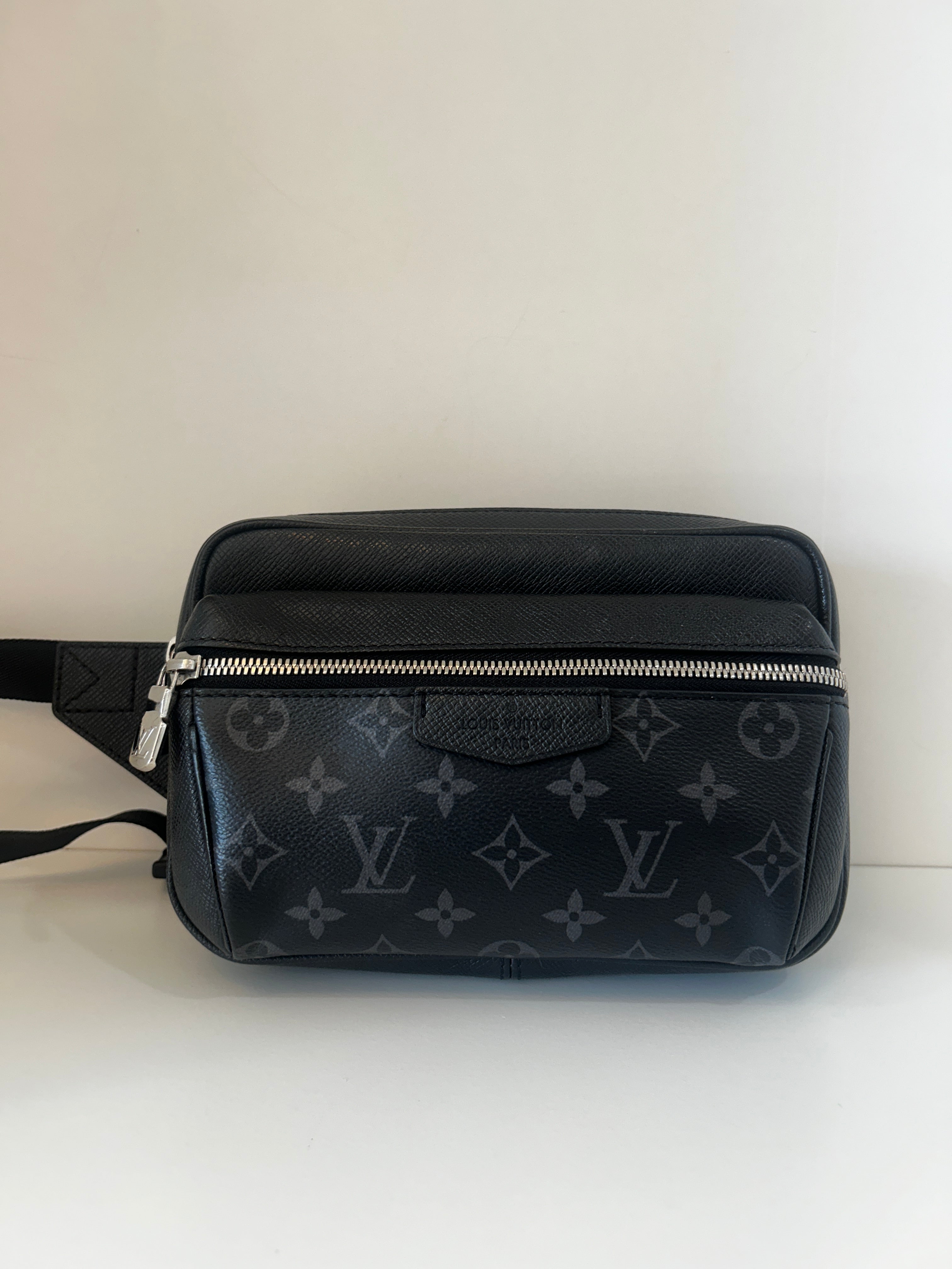 Louis Vuitton Outdoor Messenger Black Monogram Bum Crossbody Bag LHQ245